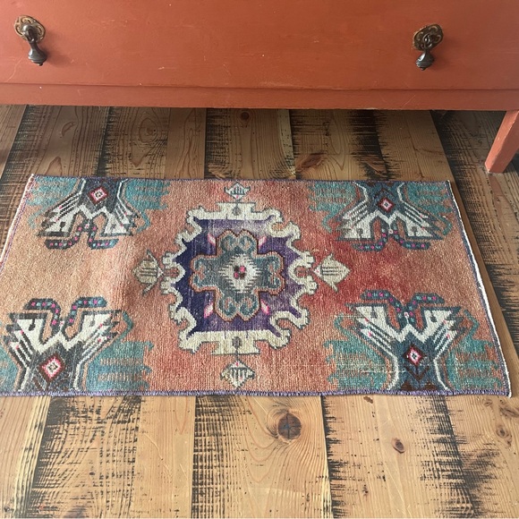 Accents | Pretty Small Wool Rug | Poshmark